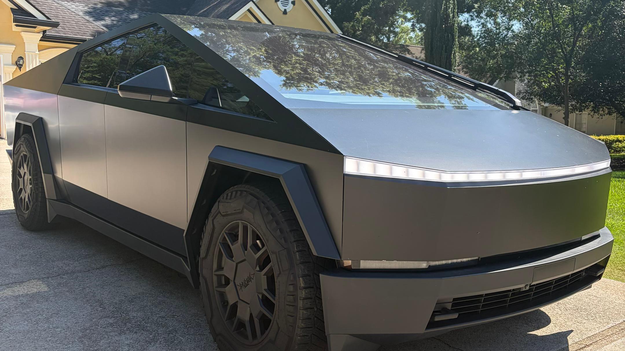 Tesla Cybertruck 2024 in Roswell, GA