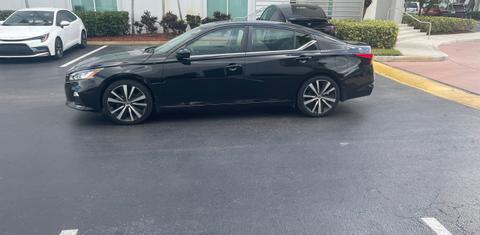 Nissan Altima 2021