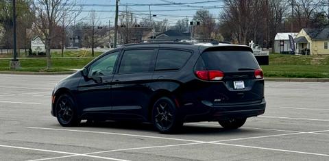 Chrysler Pacifica 2019