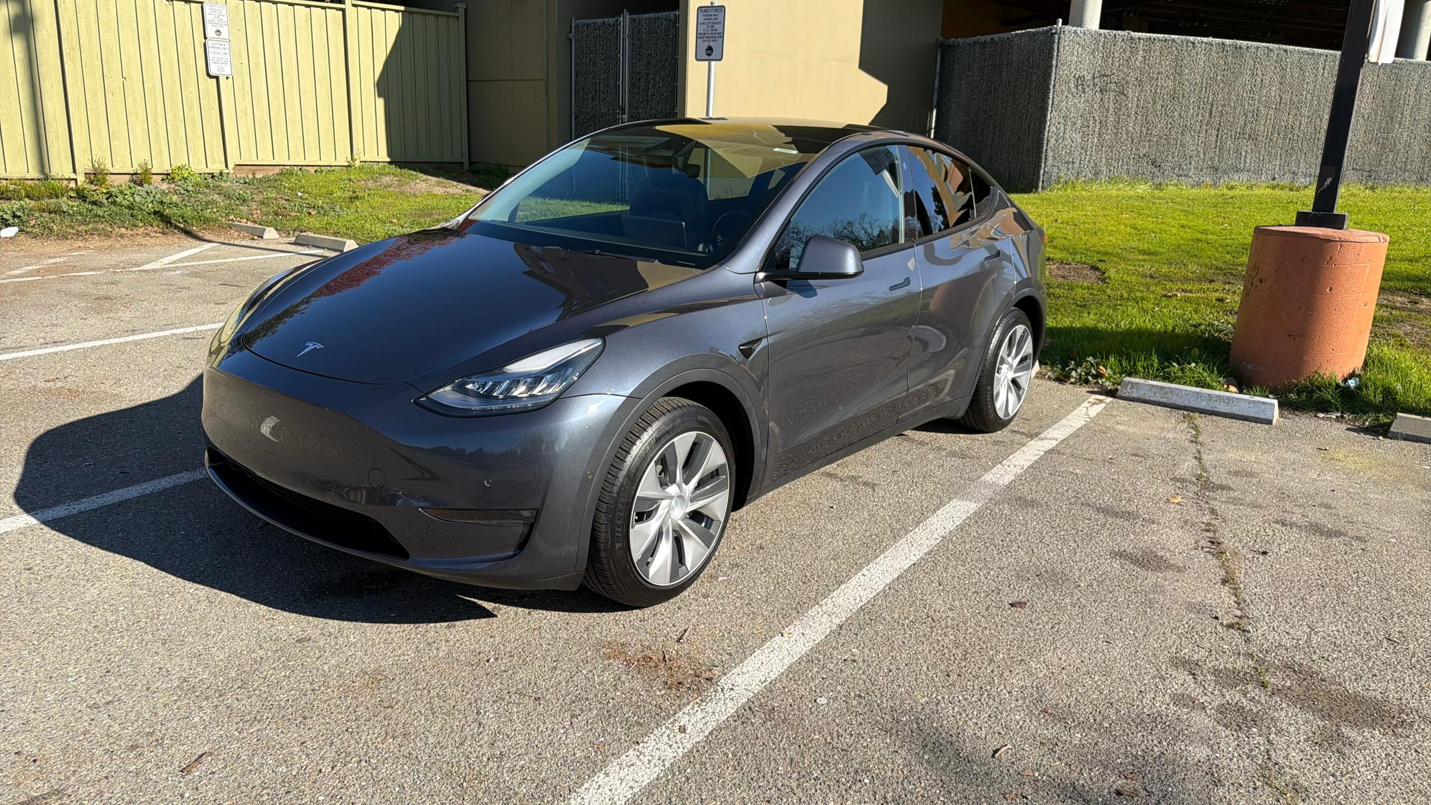 Tesla Model Y 2021 in Oakland, CA