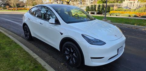 Tesla Model Y 2023