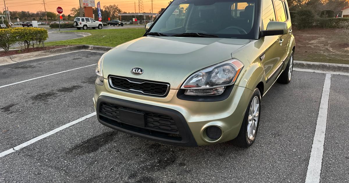 Kia Soul 2013 rental in Clermont, FL by Sandra R. Turo