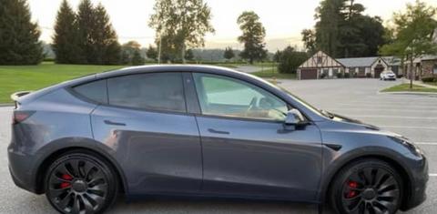 Tesla Model Y 2023