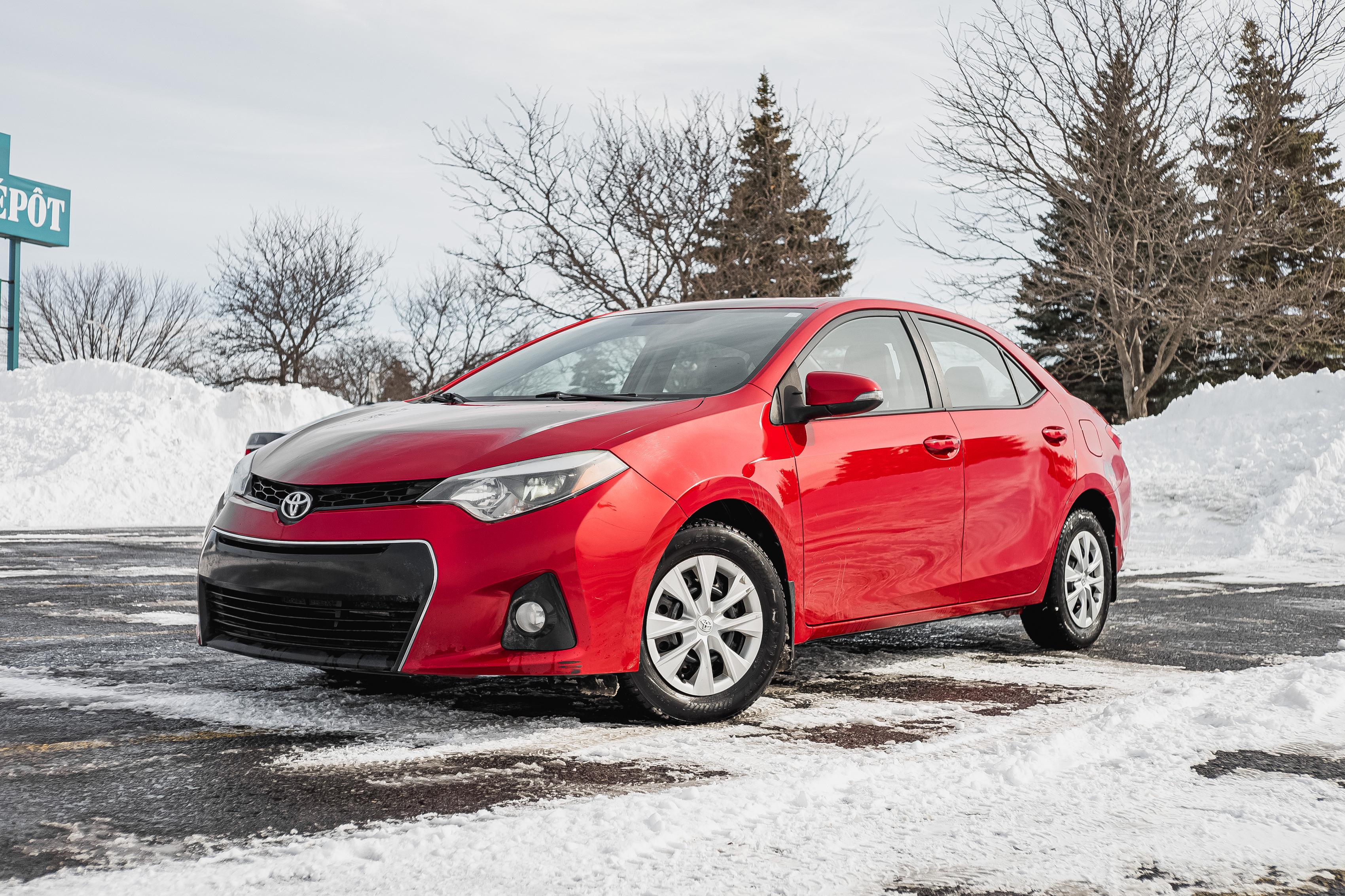 Toyota Corolla 2014 à 