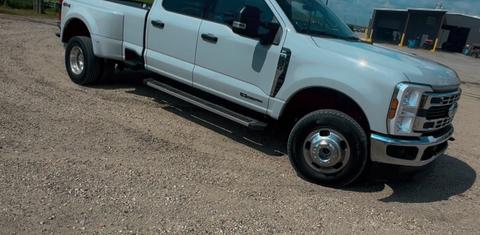 Ford Super Duty F-350 2025