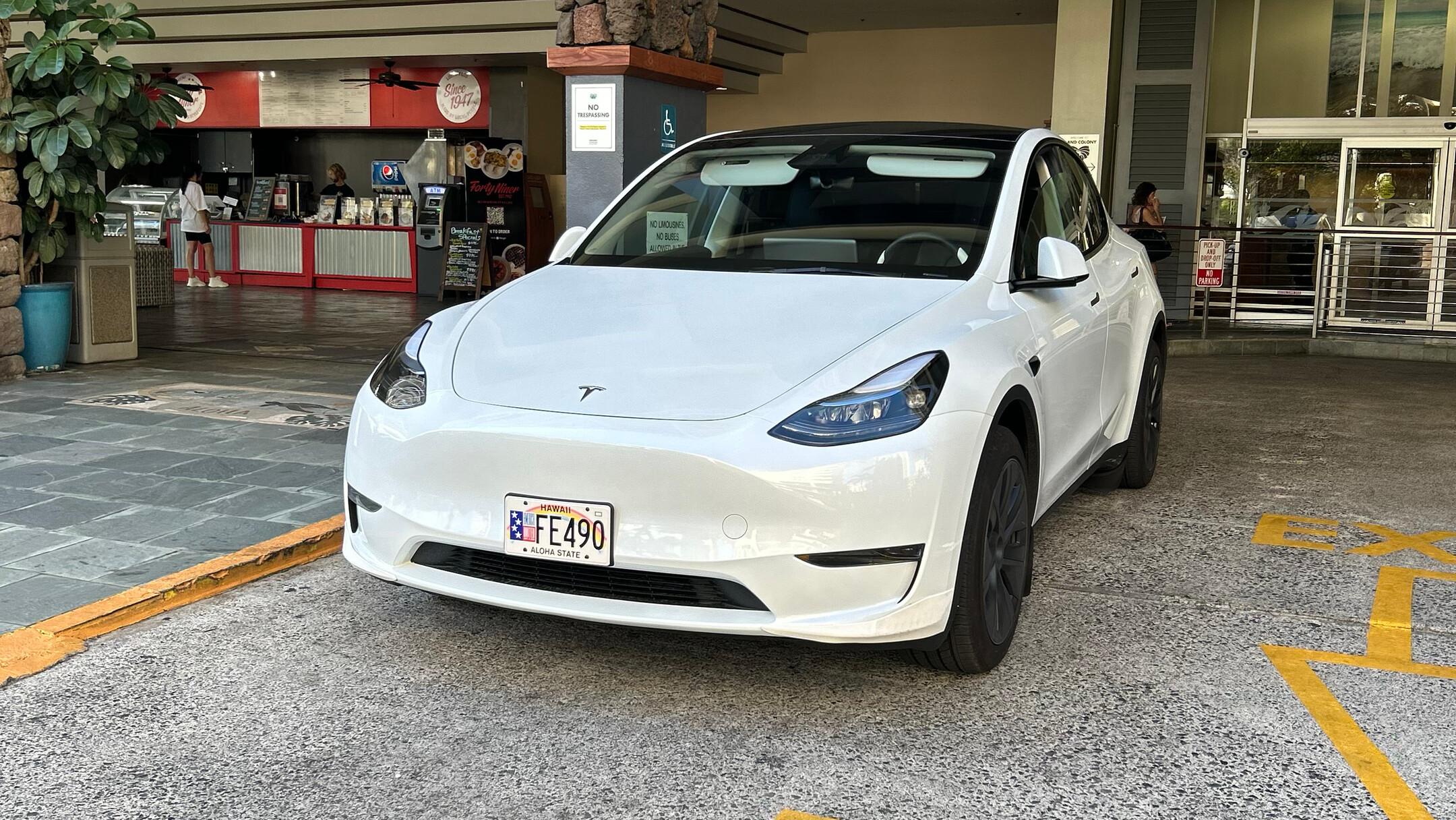 Tesla Model Y 2025 in Honolulu, HI