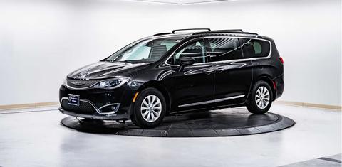 Chrysler Pacifica 2017