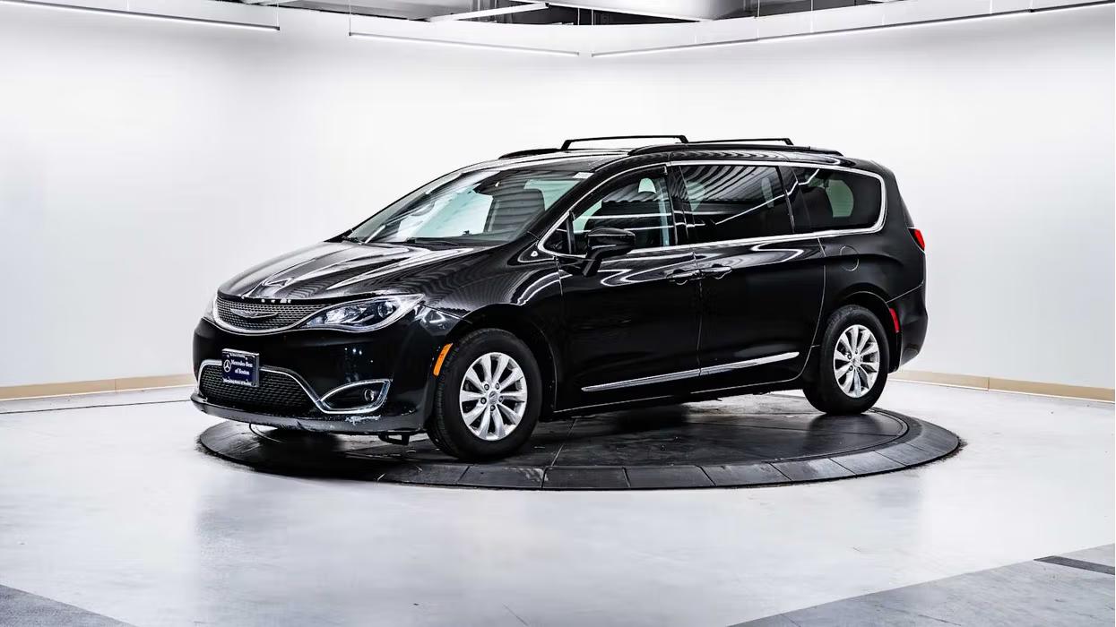 Chrysler Pacifica 2017 in Middletown, RI
