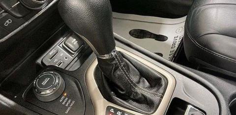 Jeep Cherokee 2016