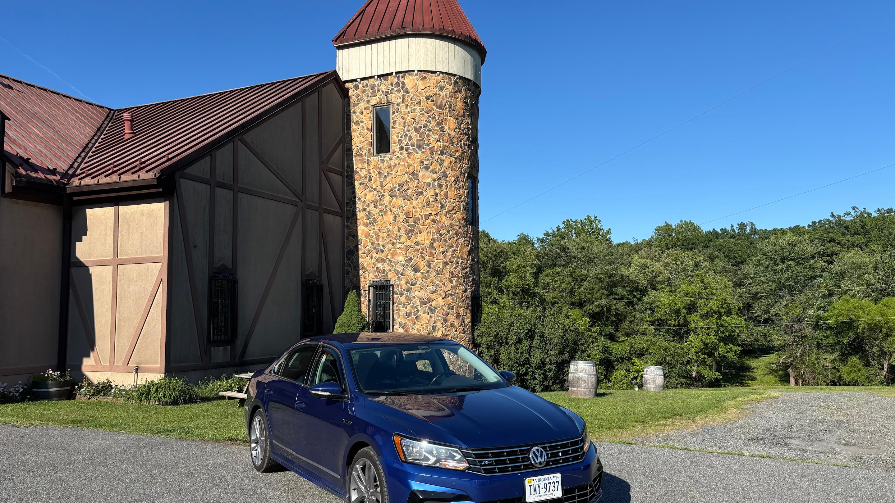 Volkswagen Passat 2017 in Louisa, VA