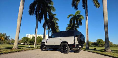 Land Rover Defender 2026