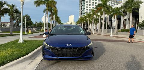 Hyundai Elantra 2021