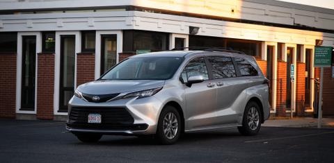 Toyota Sienna 2024