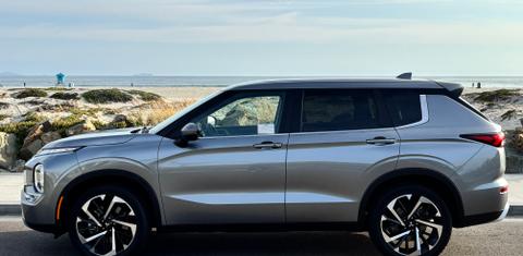 Mitsubishi Outlander 2024