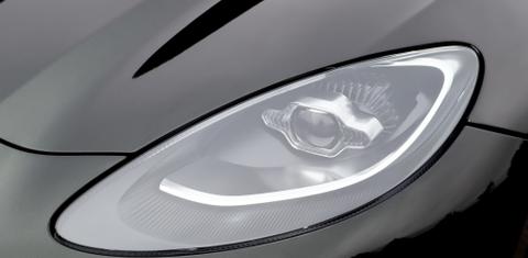 Aston Martin DBX 2021