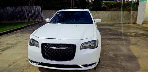Chrysler 300 2017