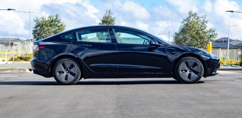 Tesla MODEL 3 2023