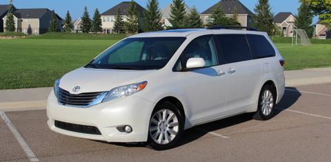 Toyota Sienna 2015