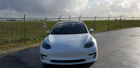 Tesla Model 3 2023
