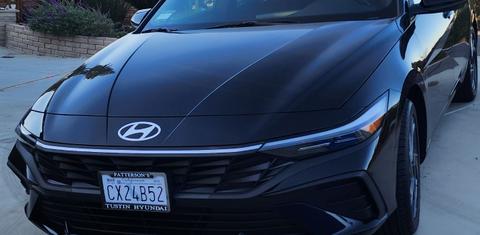 Hyundai Elantra 2025