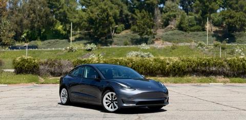 Tesla Model 3 2022