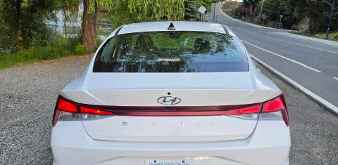 Hyundai Elantra 2022