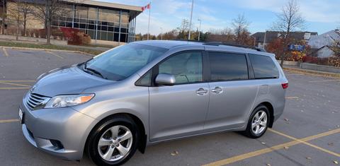 Toyota Sienna 2016