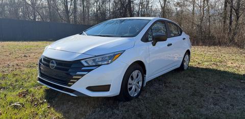 Nissan Versa 2025