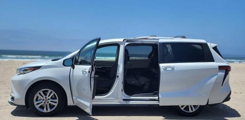 Toyota Sienna 2022