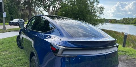 Tesla Model Y 2026