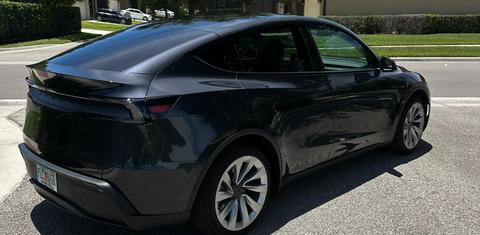 Tesla Model Y 2026