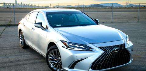 Lexus ES 2025