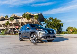 Nissan Rogue car