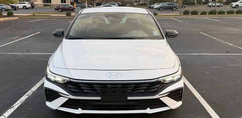 Hyundai Elantra 2025
