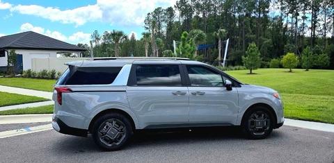 Kia Carnival Hybrid 2026