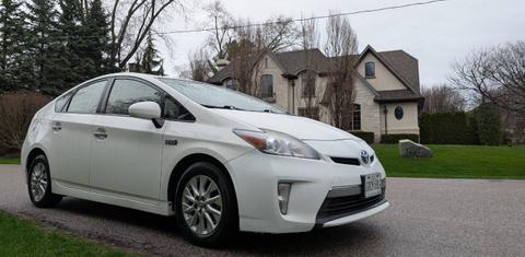 Toyota Prius Plug-In 2012