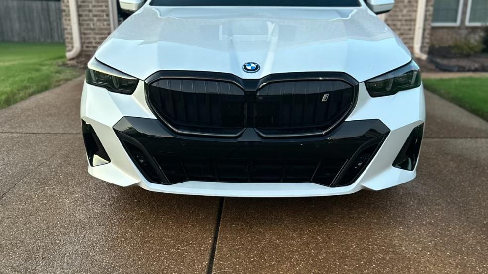 BMW i5 2025 in Memphis, TN