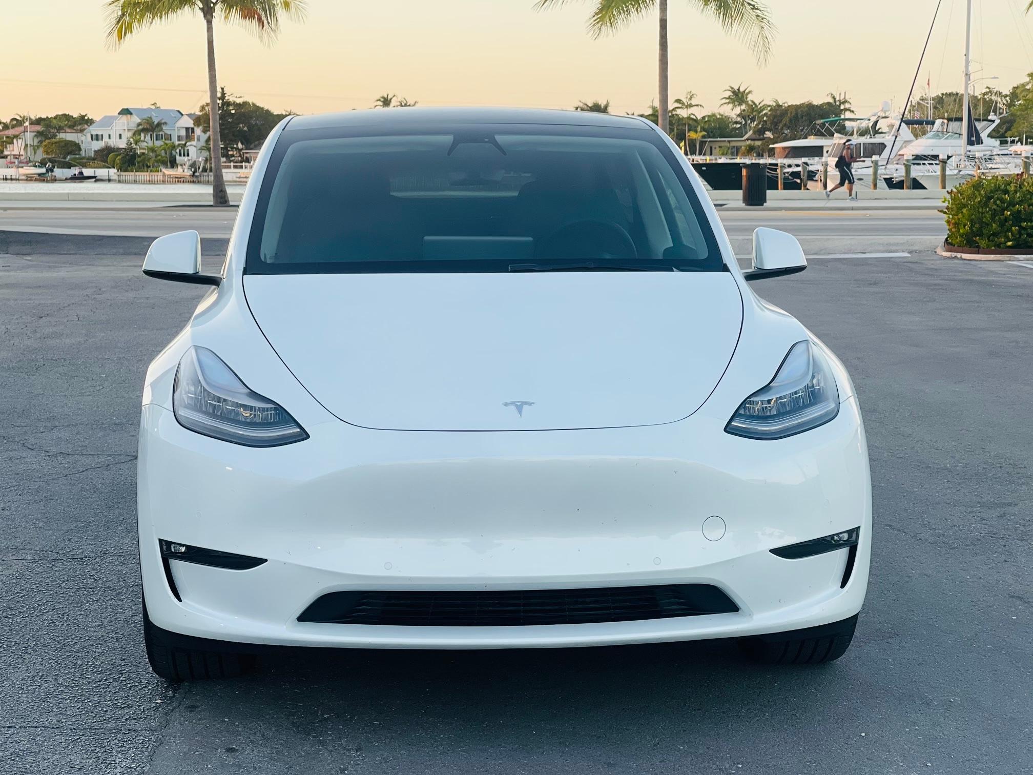 Tesla Model Y 2021 in Key West, FL