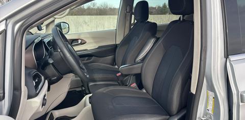 Chrysler Voyager 2022