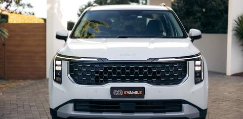 Kia CARNIVAL 2025
