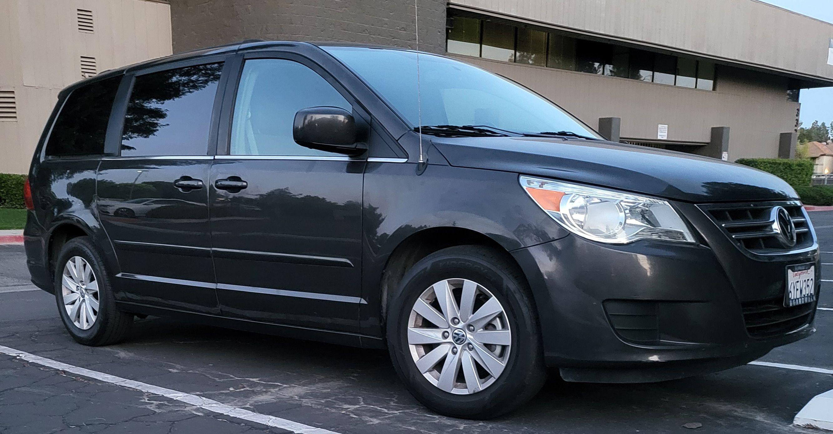 Volkswagen Routan 2012 in Bakersfield, CA