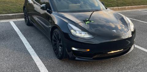 Tesla Model 3 2022