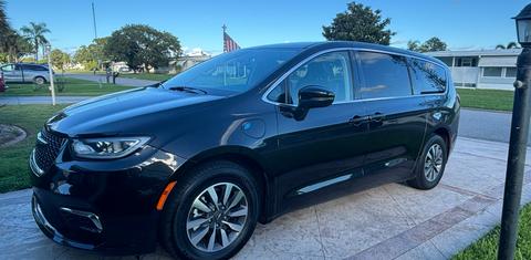 Chrysler Pacifica 2023