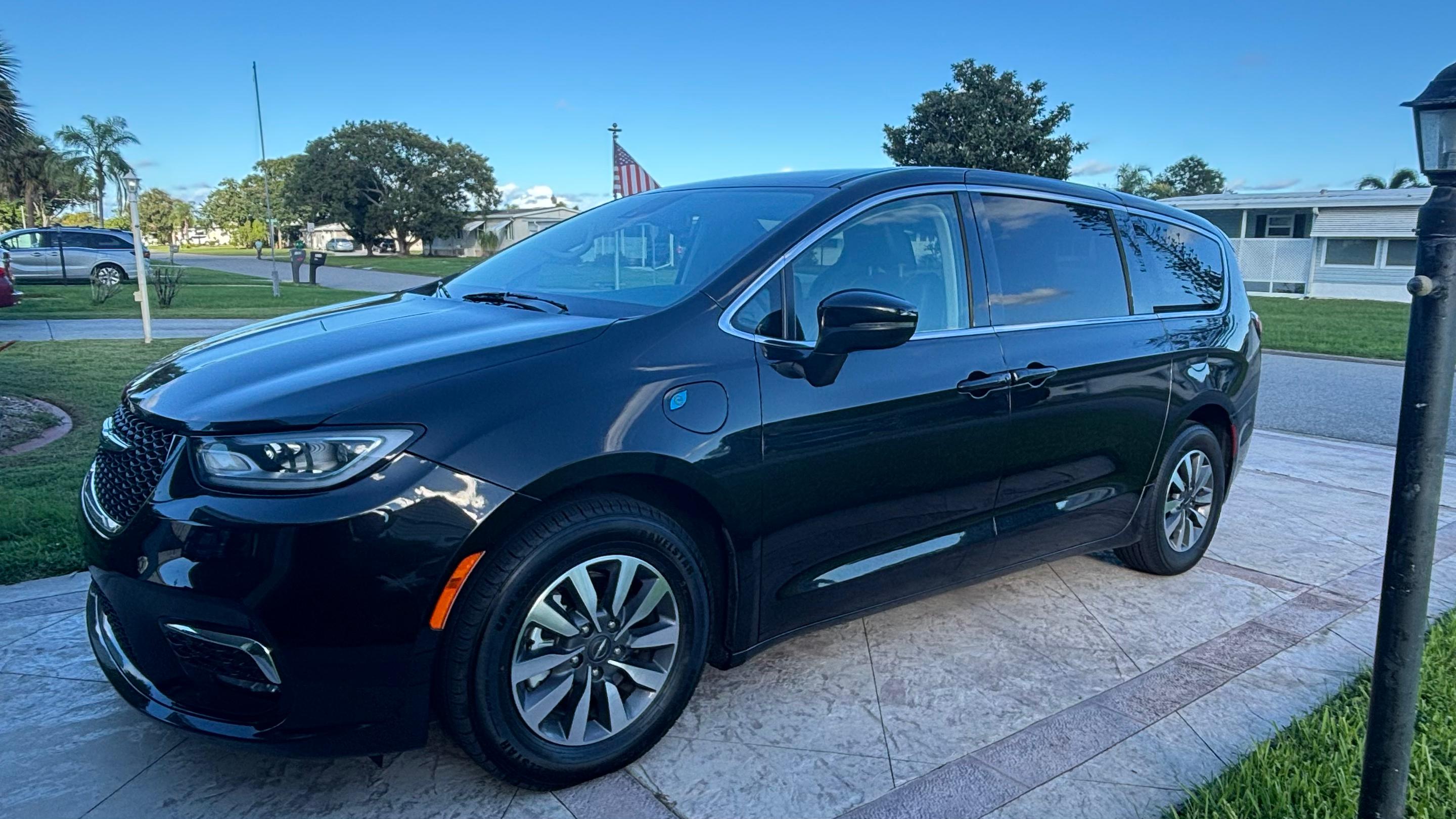 Chrysler Pacifica 2023 in Sebastian, FL