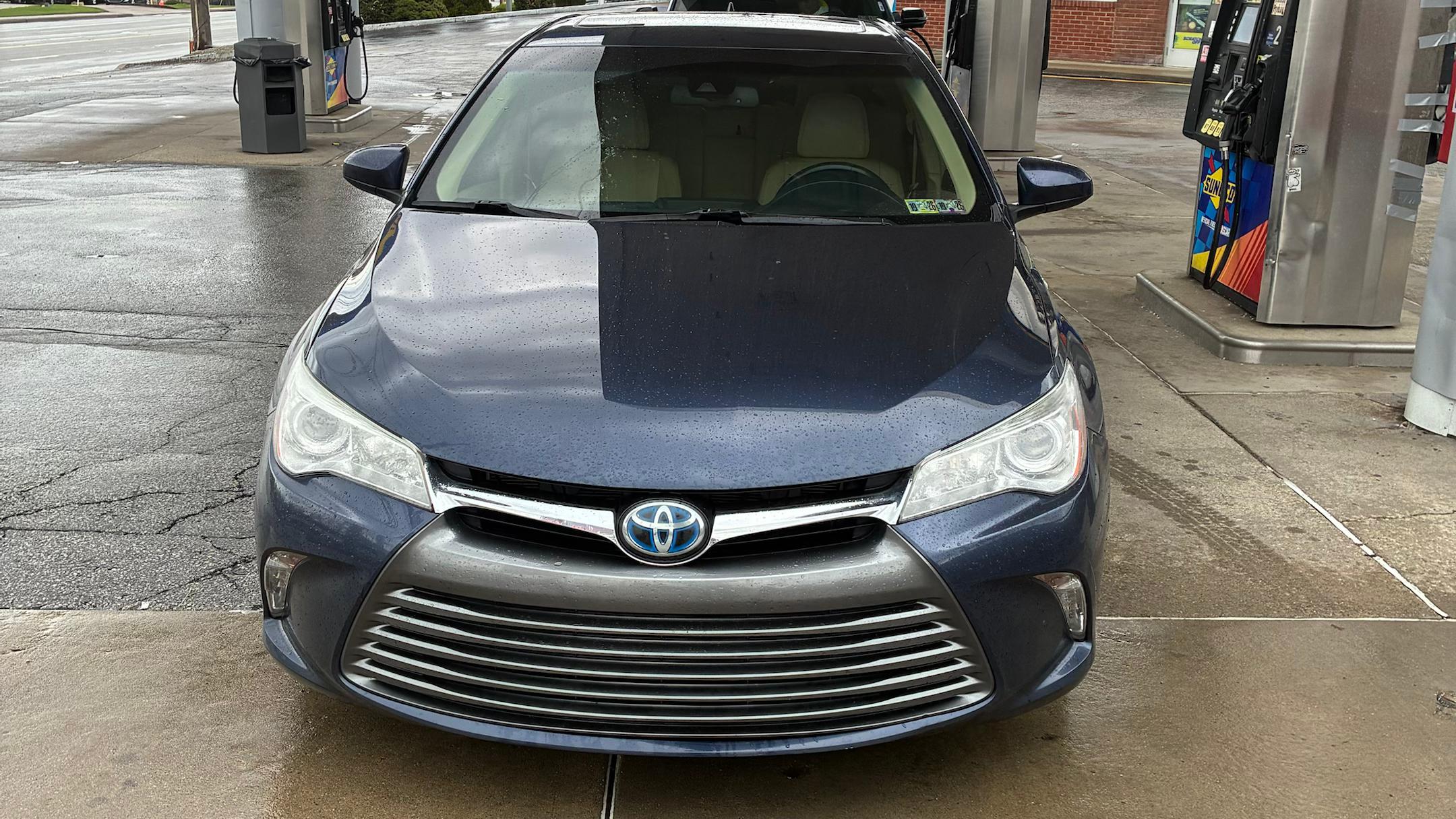 Toyota Camry Hybrid 2017 in 