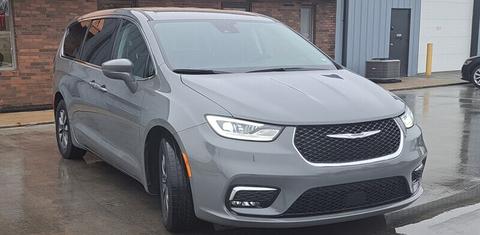 Chrysler Pacifica 2022