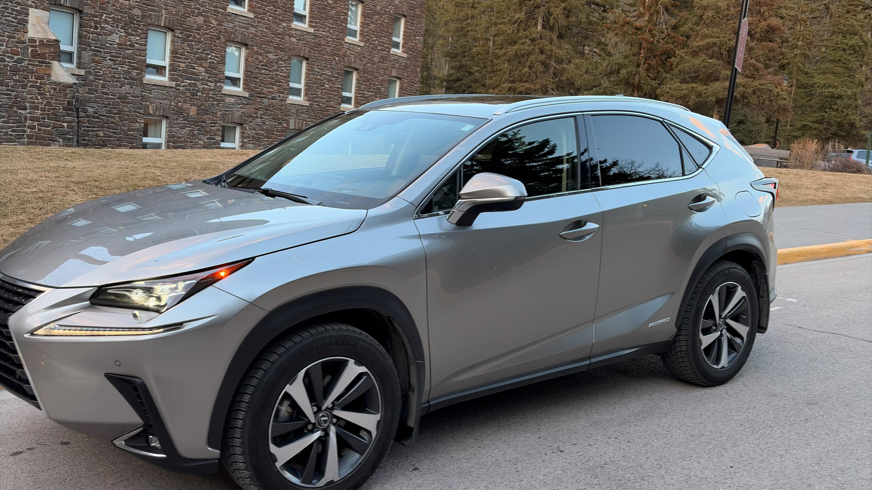 Lexus NX 2020 à Banff, AB