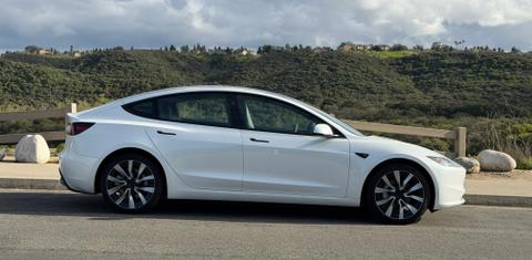 Tesla Model 3 2025