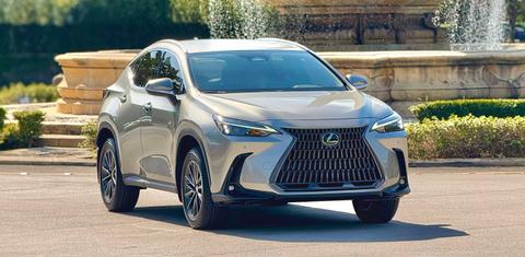 Lexus NX 2025