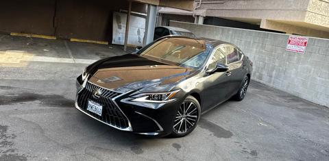 Lexus ES 2025